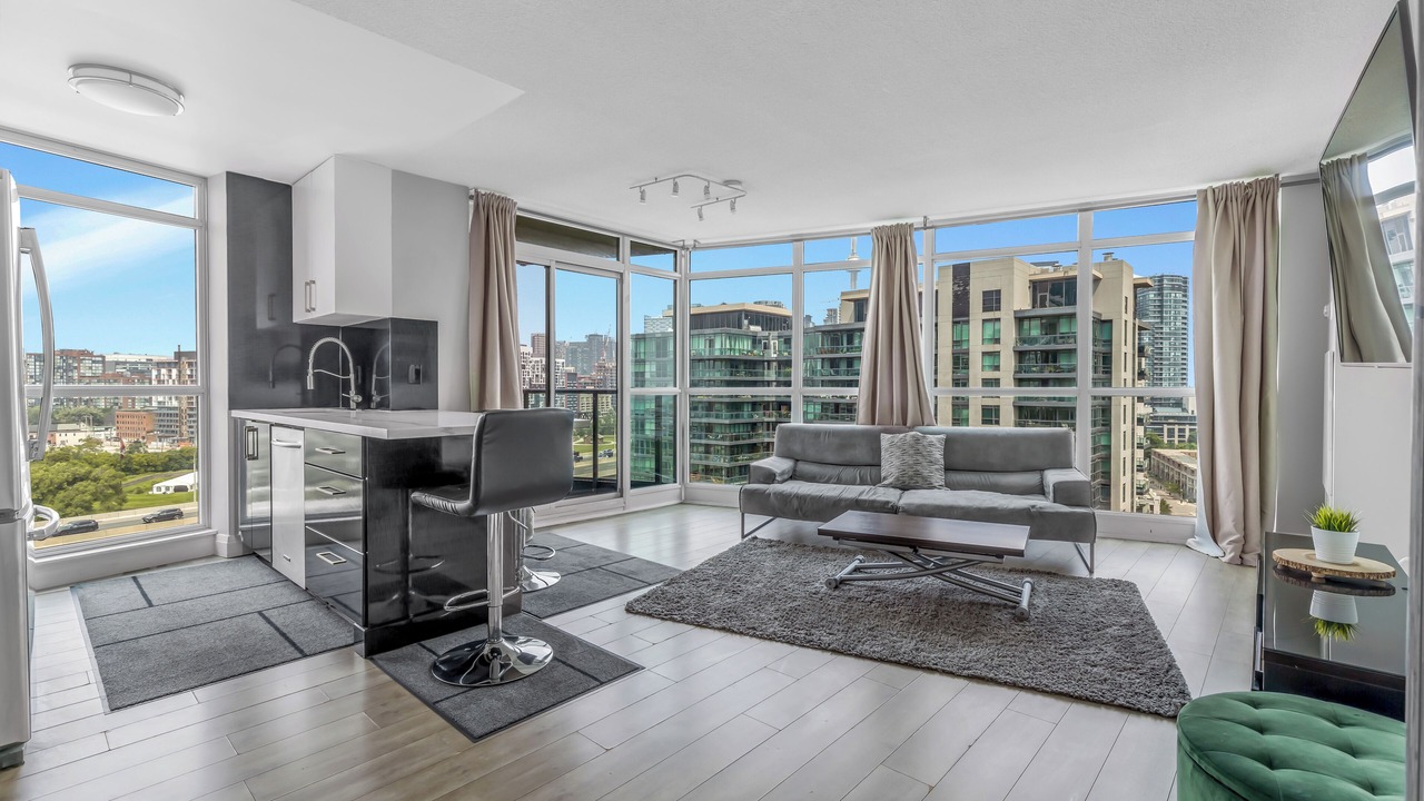 Photo of Livingroom in Fort York