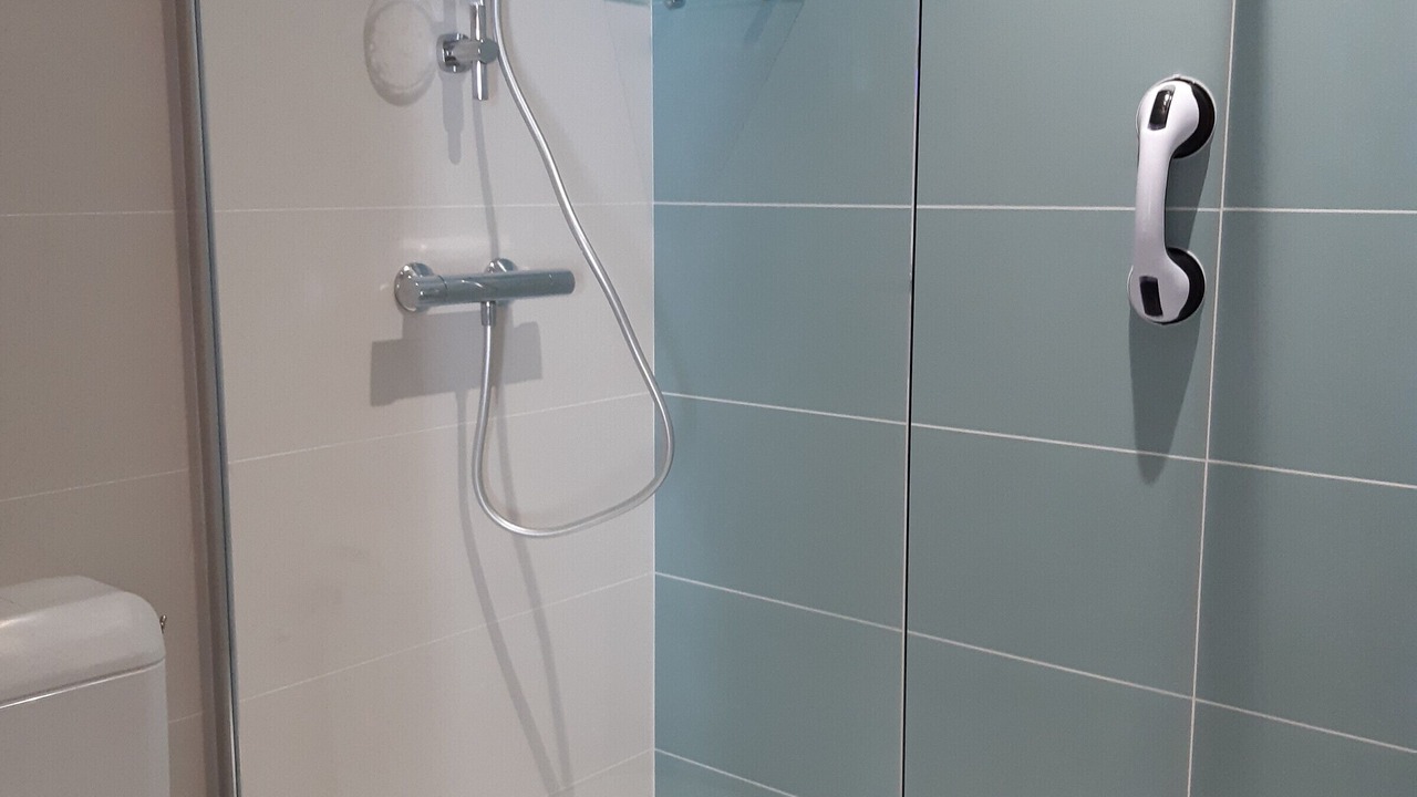Photo of Bathroom in Barbatre