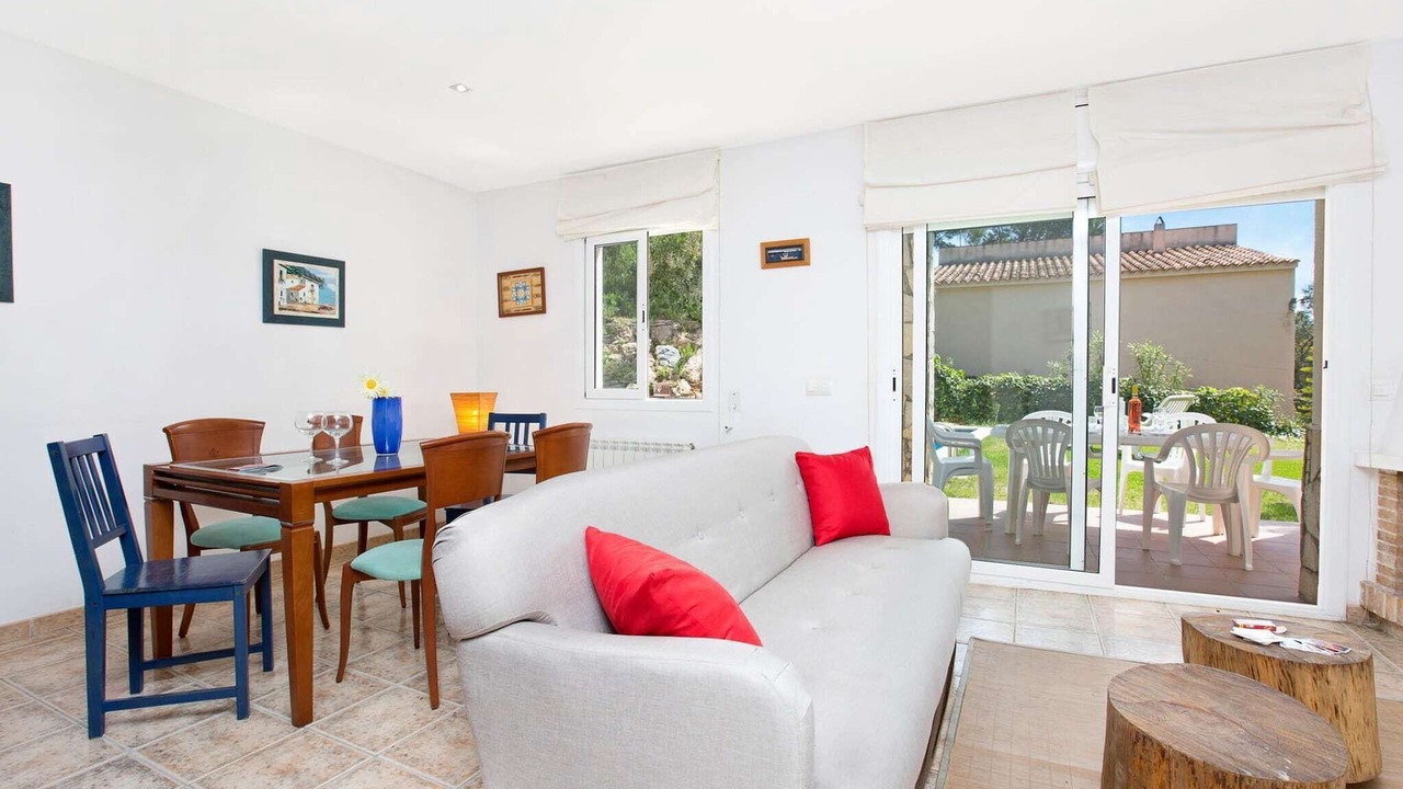 Photo of Livingroom in Tamariu