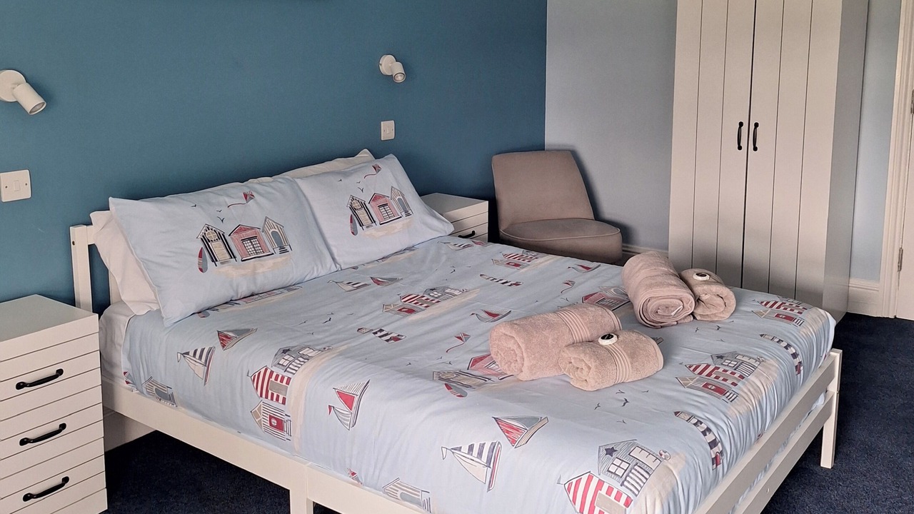 Photo of Bedroom in Cranleigh