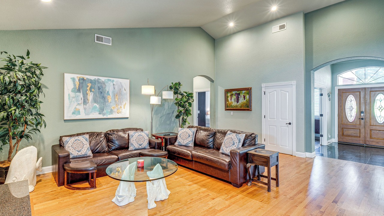 Photo of Others in Loomis