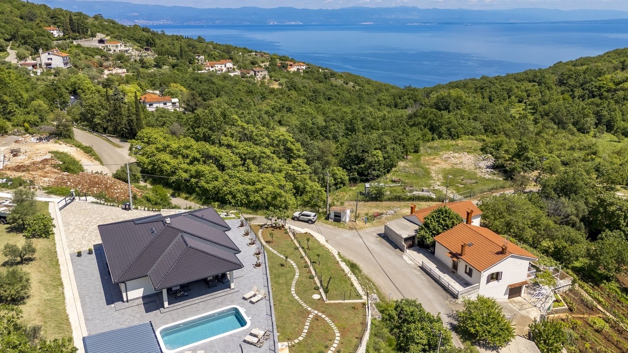 Photo of Outdoor in Golovik