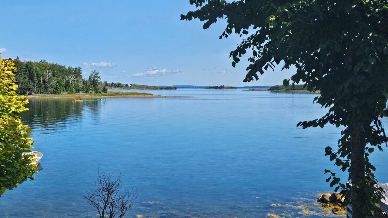 Photo of Others in Heckmans Island