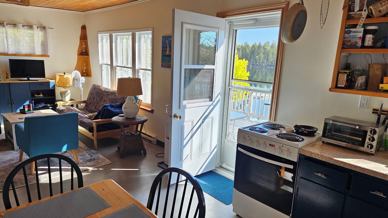 Photo of Kitchen in Heckmans Island
