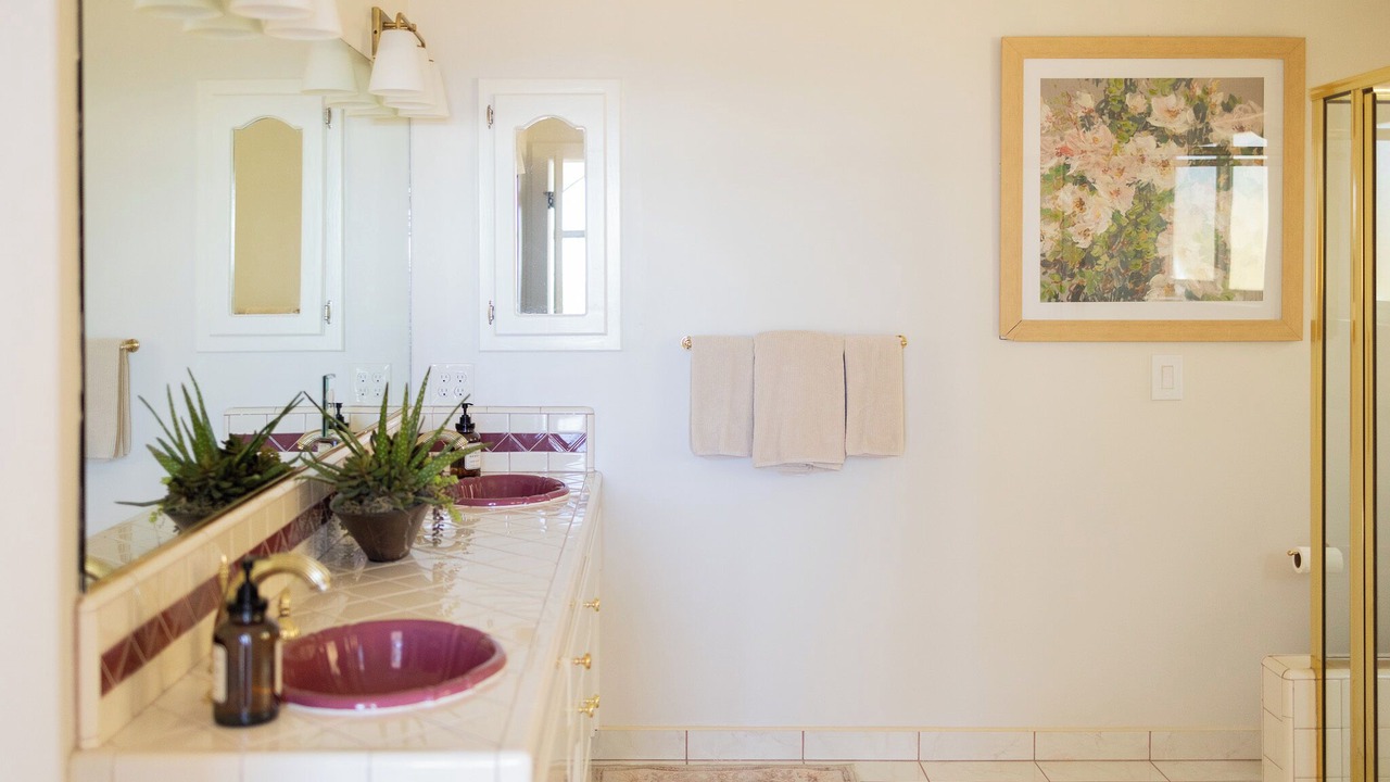 Photo of Bathroom in Shell Beach