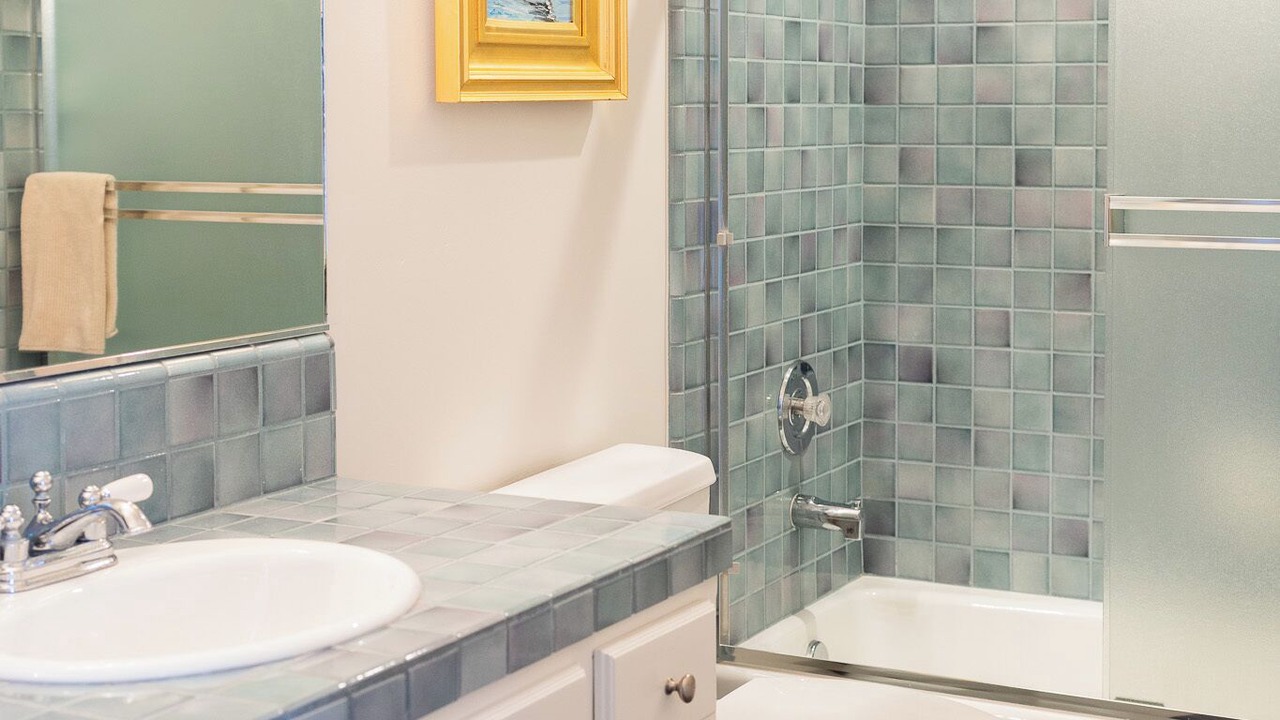 Photo of Bathroom in Shell Beach