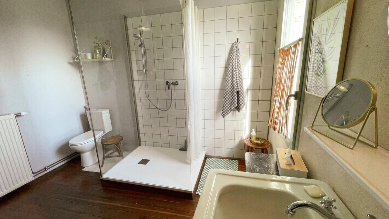 Photo of Bathroom in Candes-Saint-Martin