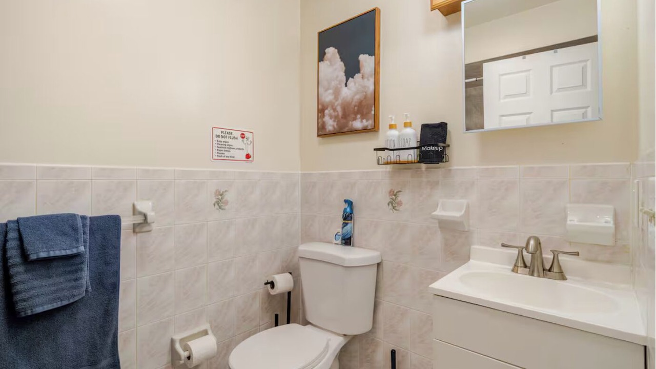 Photo of Bathroom in Elizabeth