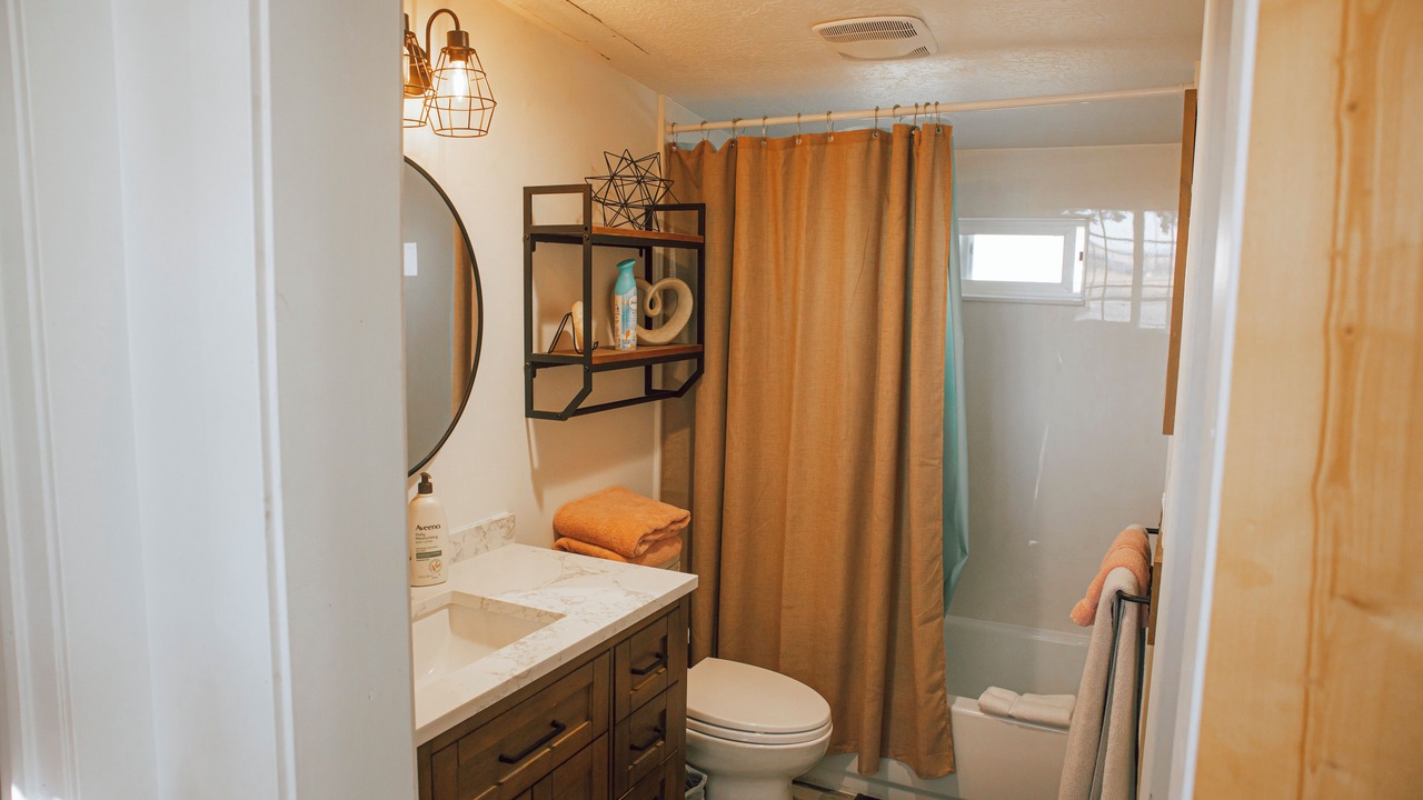 Photo of Bathroom in Nephi