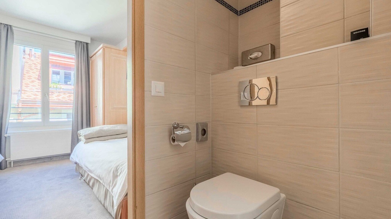 Photo of Bathroom in Paquis Navigation