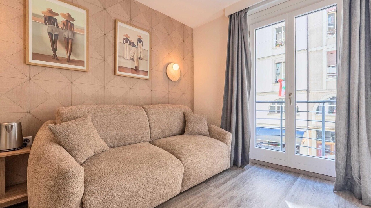 Photo of Livingroom in Paquis Navigation