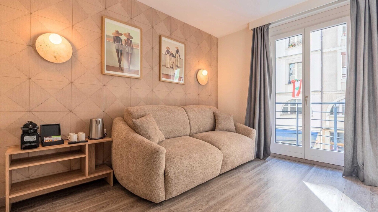 Photo of Livingroom in Paquis Navigation