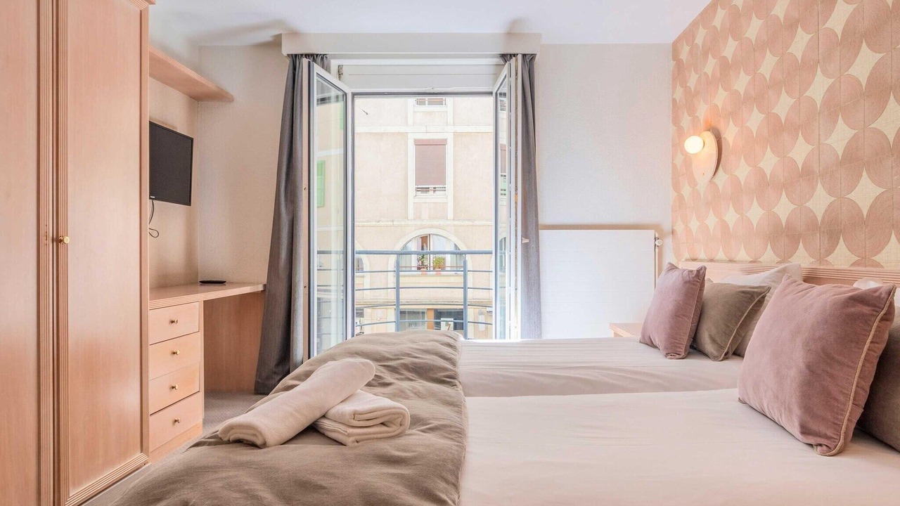 Photo of Others in Paquis Navigation