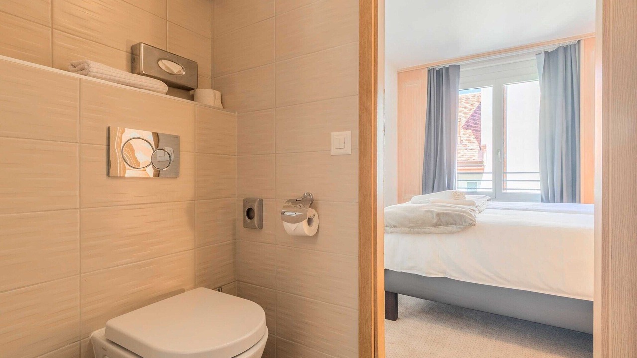Photo of Bathroom in Paquis Navigation