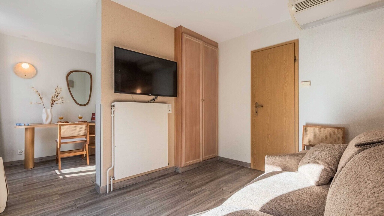 Photo of Livingroom in Paquis Navigation