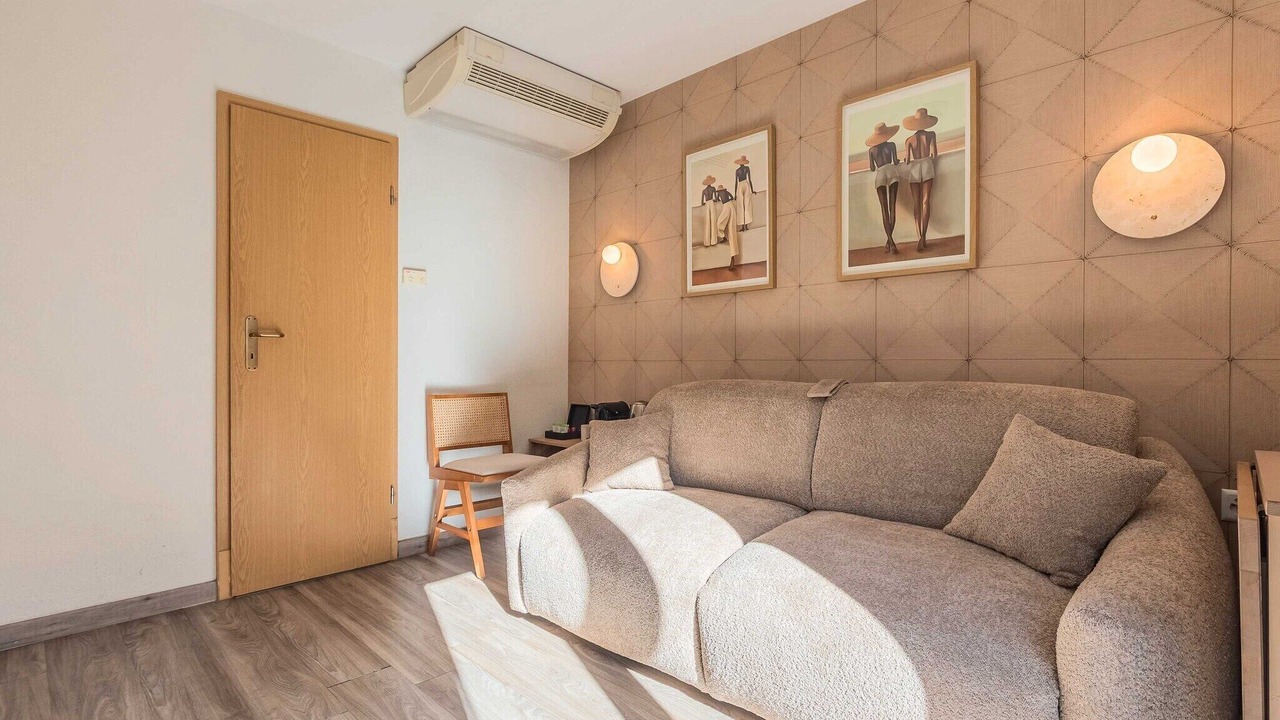 Photo of Livingroom in Paquis Navigation