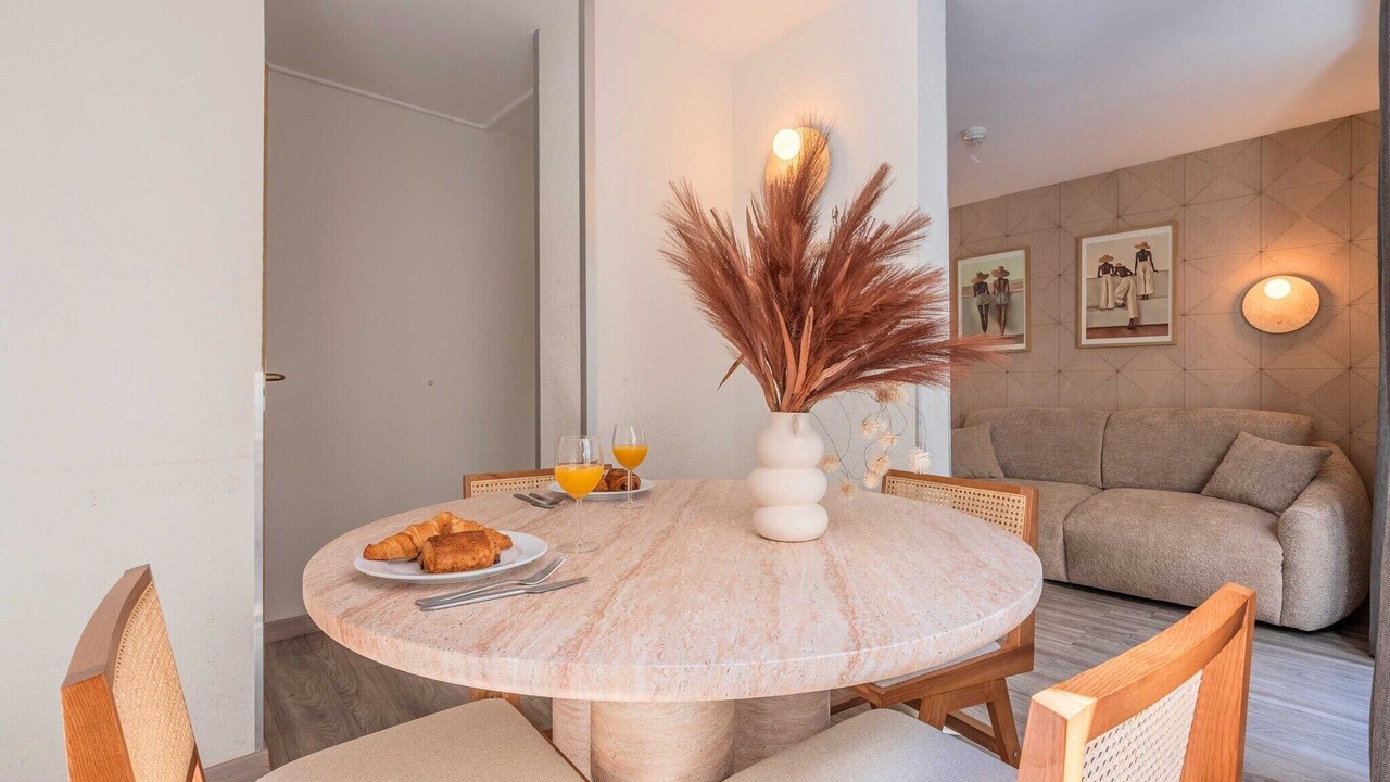 Photo of Livingroom in Paquis Navigation