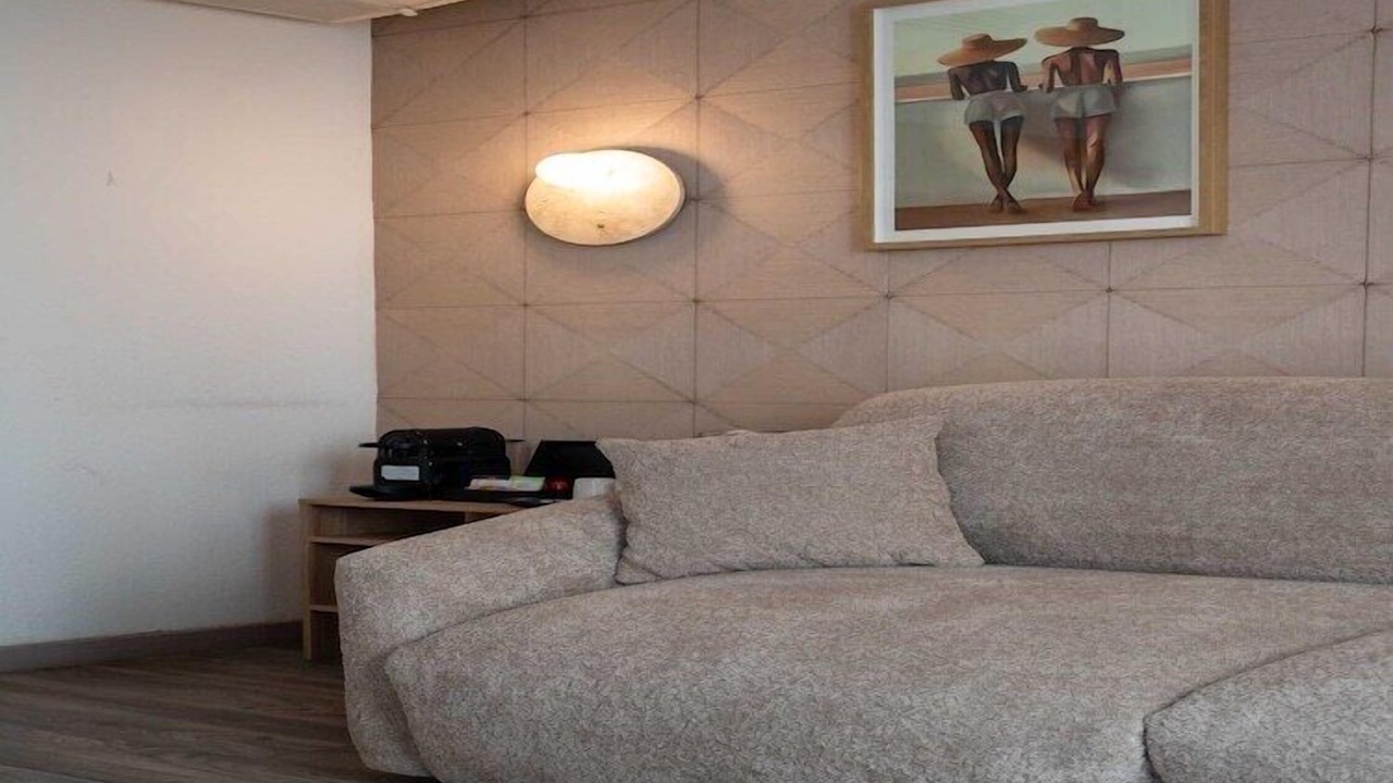 Photo of Livingroom in Paquis Navigation