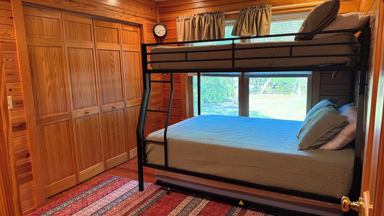 Photo of Bedroom in Canadys