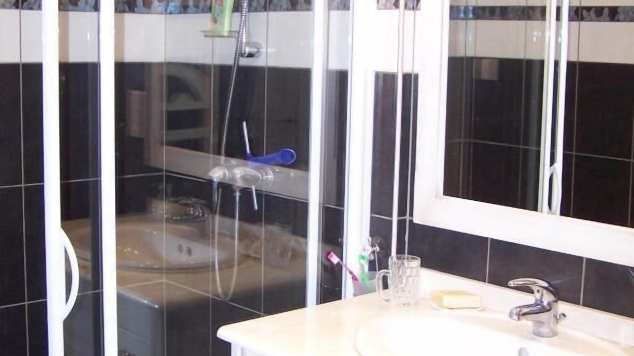 Photo of Bathroom in Saint-Emiland