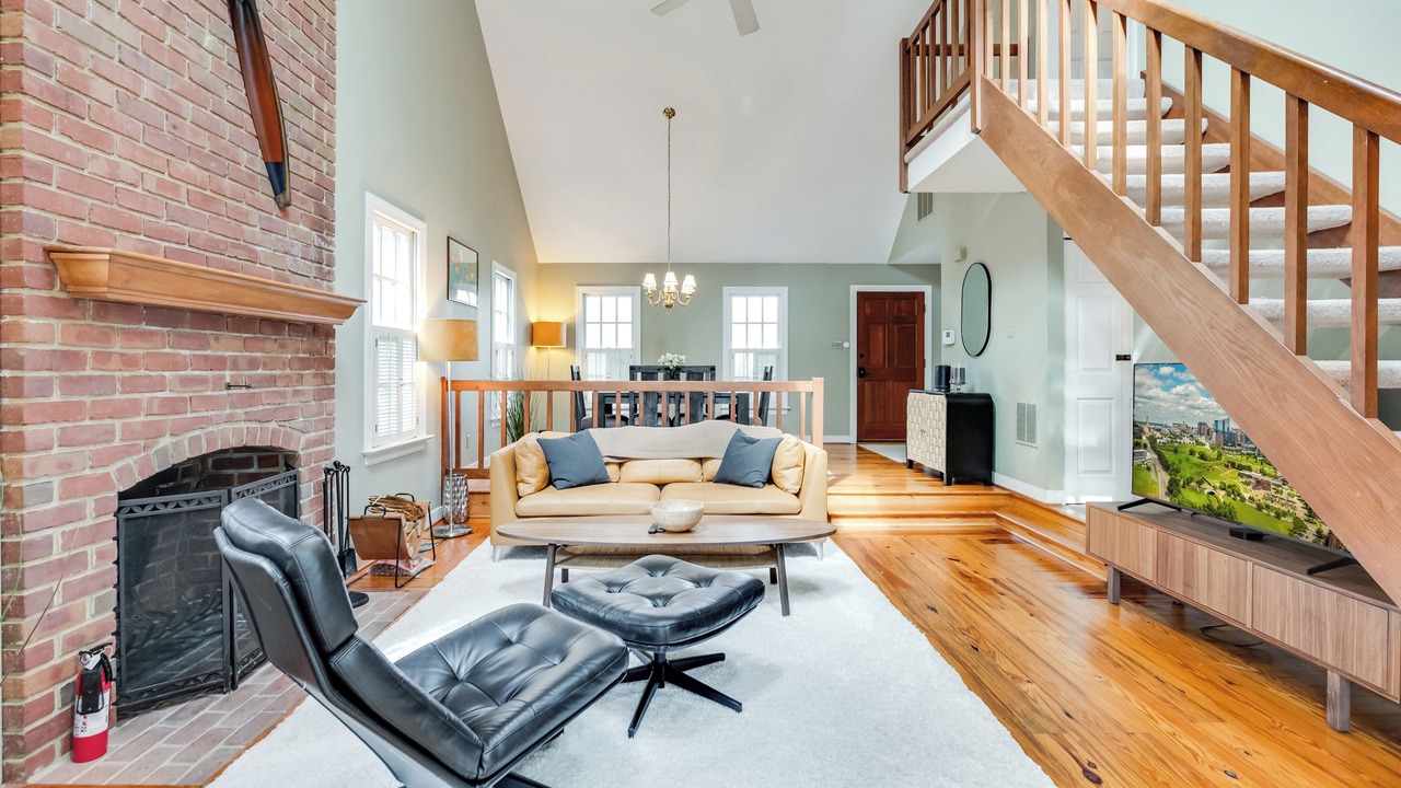 Photo of Livingroom in North Chesterfield