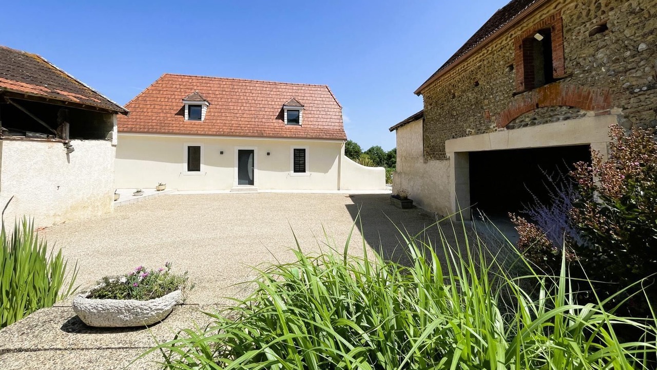 Photo of Others in Mialos