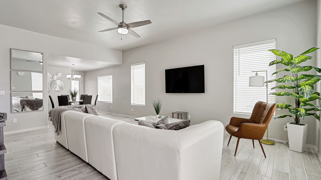 Photo of Livingroom in Biggs Field