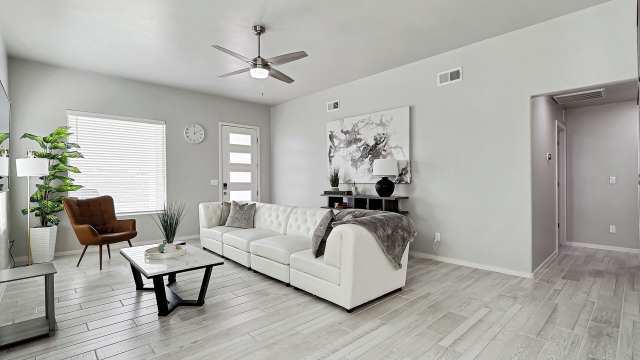 Photo of Livingroom in Biggs Field