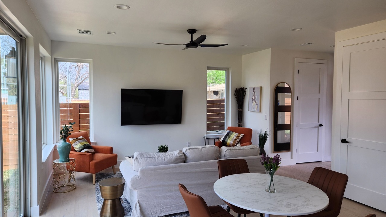 Photo of Livingroom in Highland