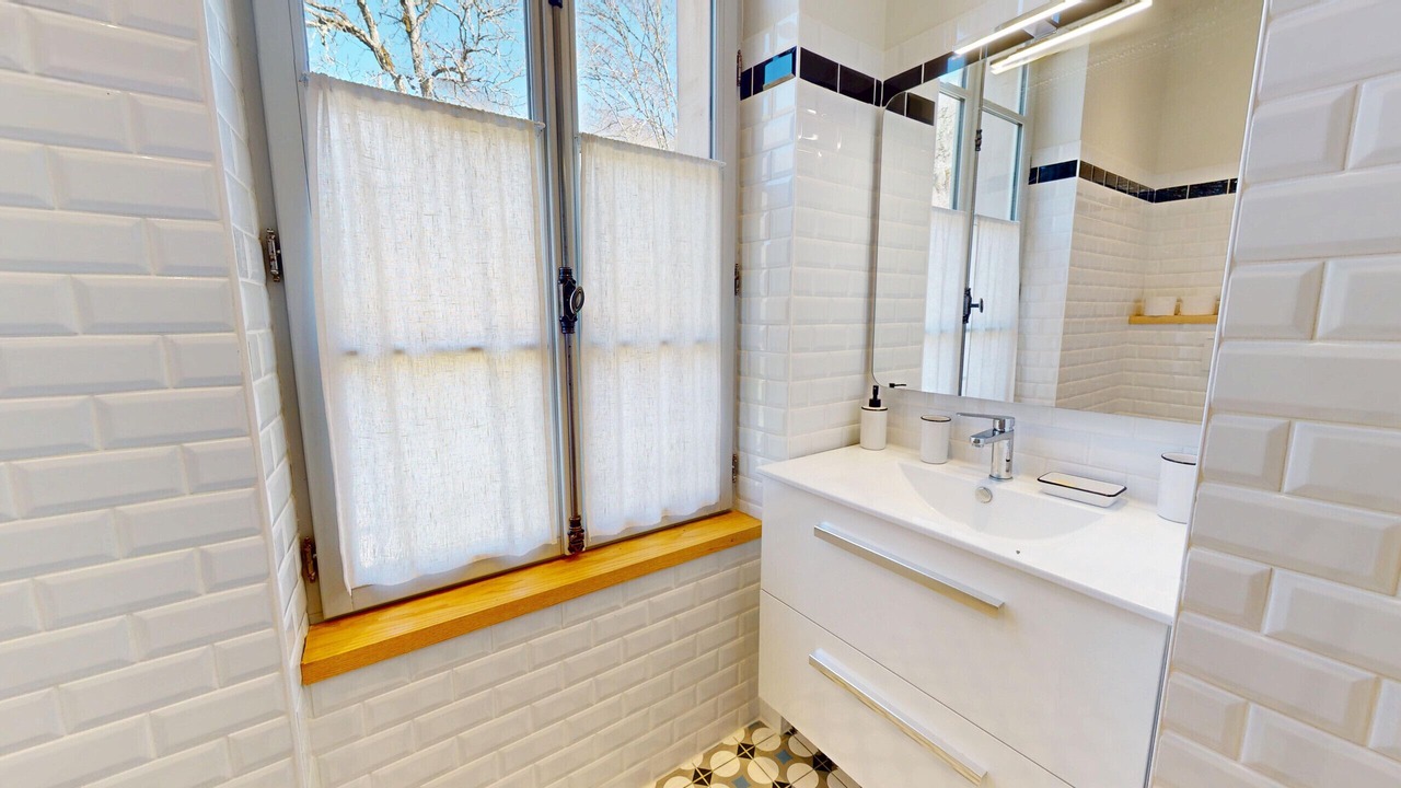 Photo of Bathroom in Saint-Vincent-Rive-d'Olt