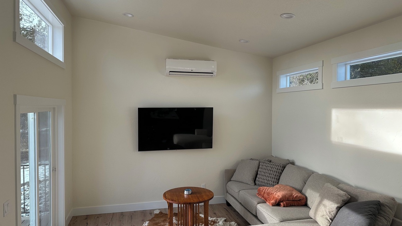 Photo of Livingroom in Athol