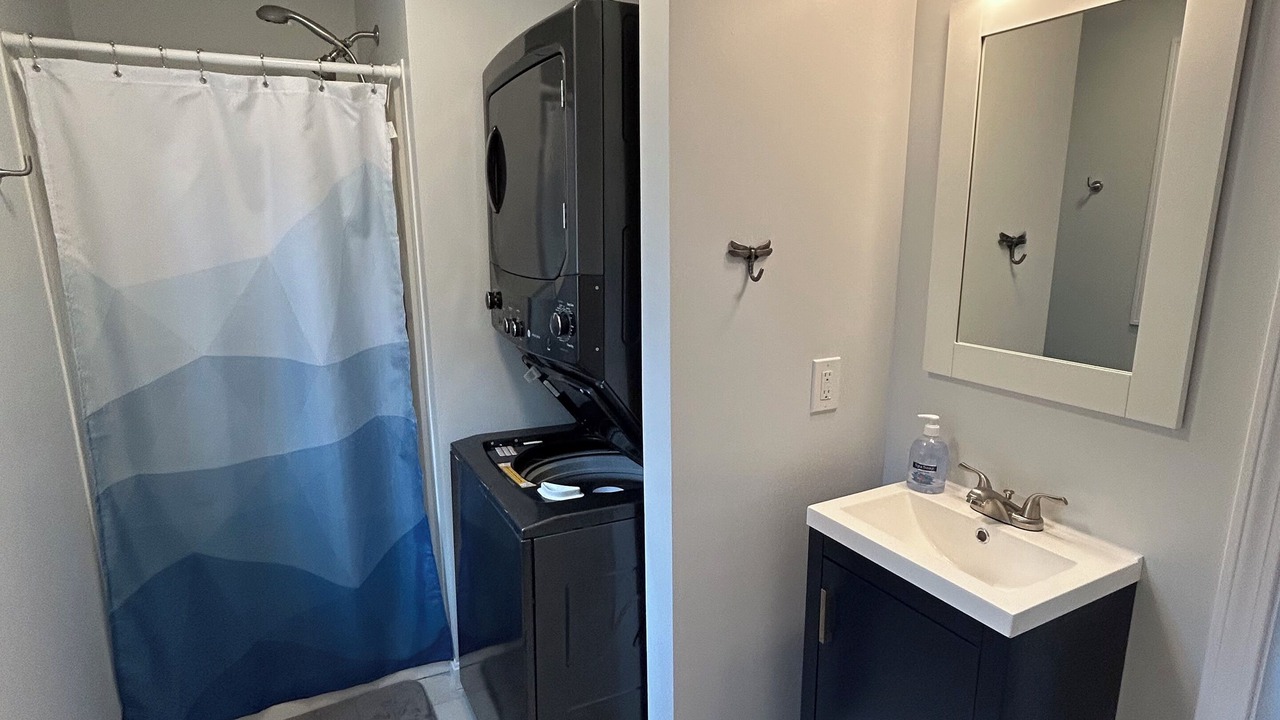 Photo of Bathroom in Bakersfield