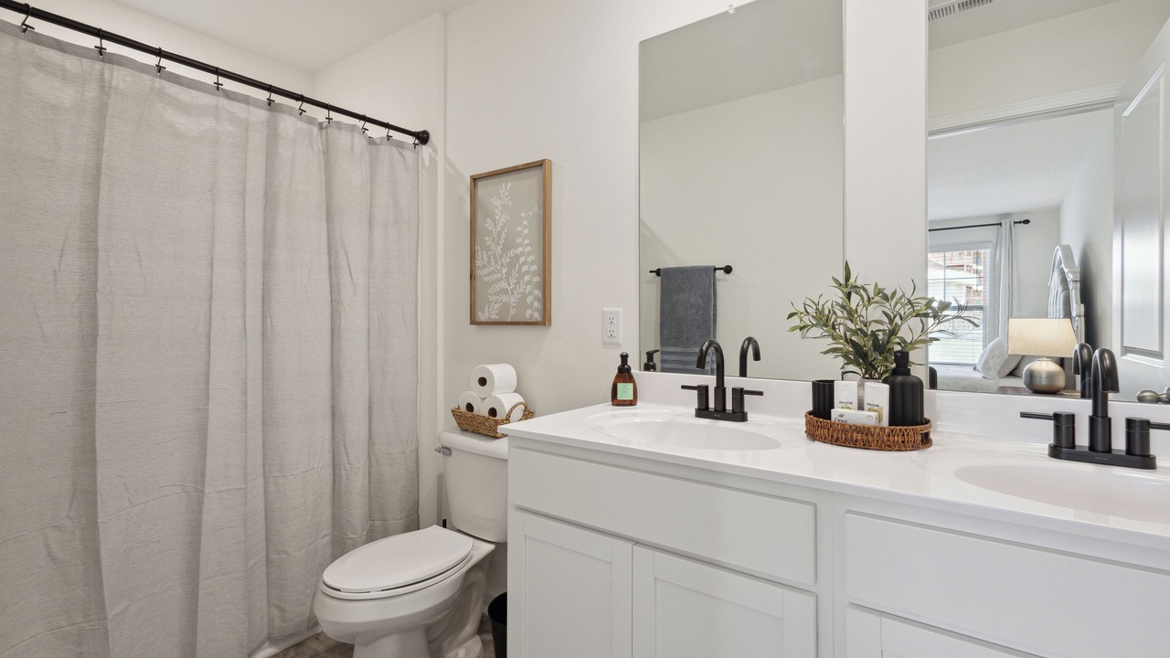 Photo of Bathroom in Bluff City