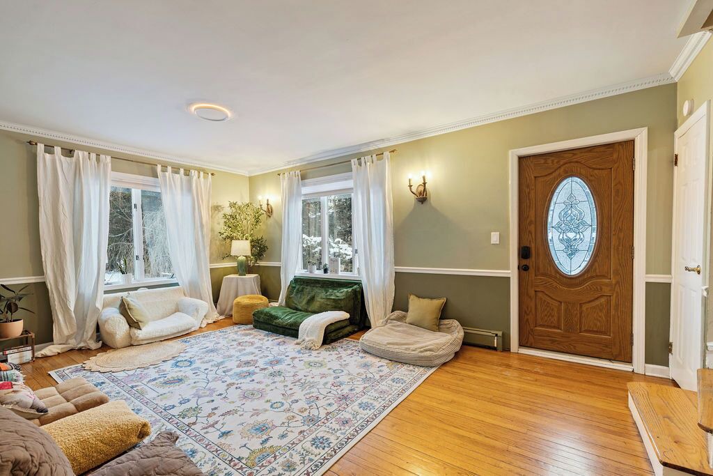 Photo of Livingroom in Stony Point