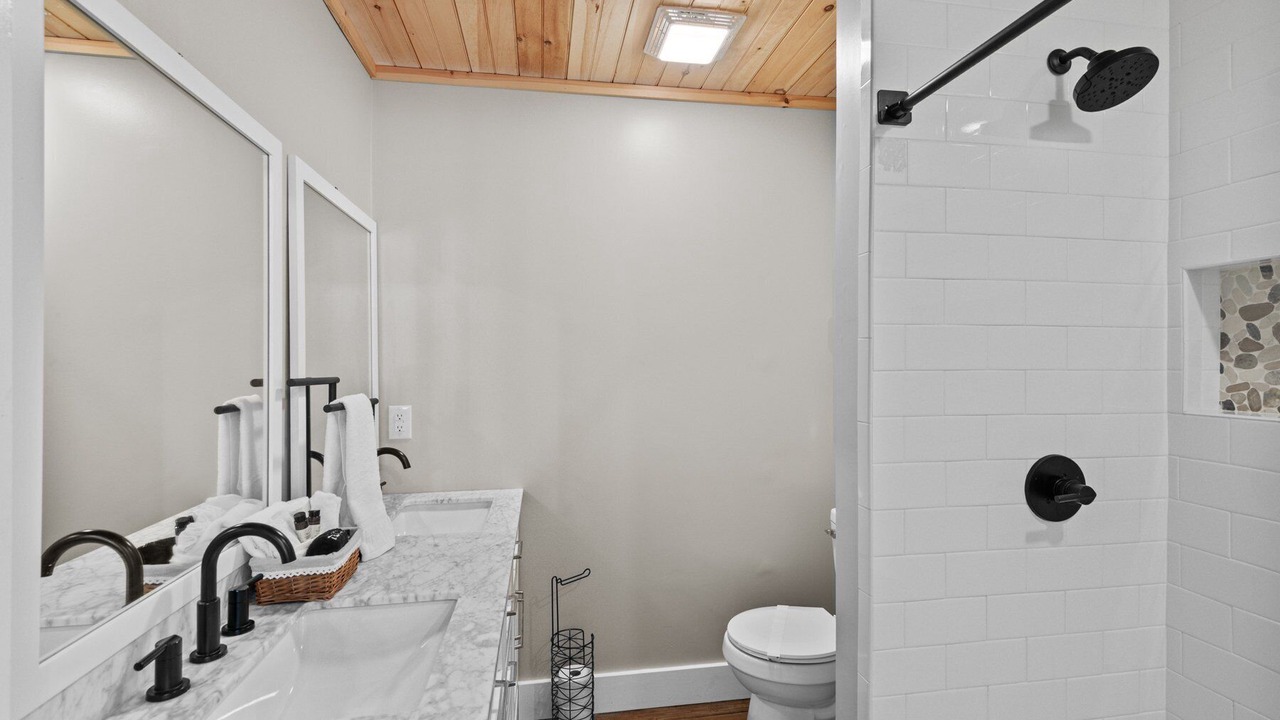 Photo of Bathroom in Charter Hills