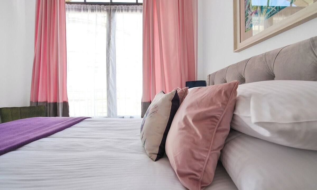 Photo of Bedroom in Alloa