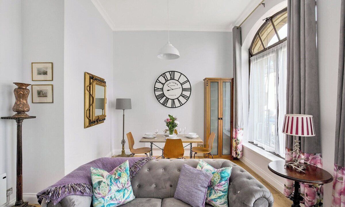 Photo of Livingroom in Alloa