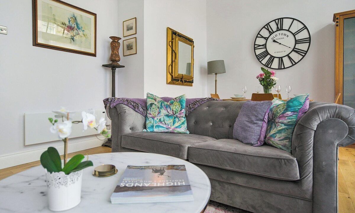 Photo of Livingroom in Alloa