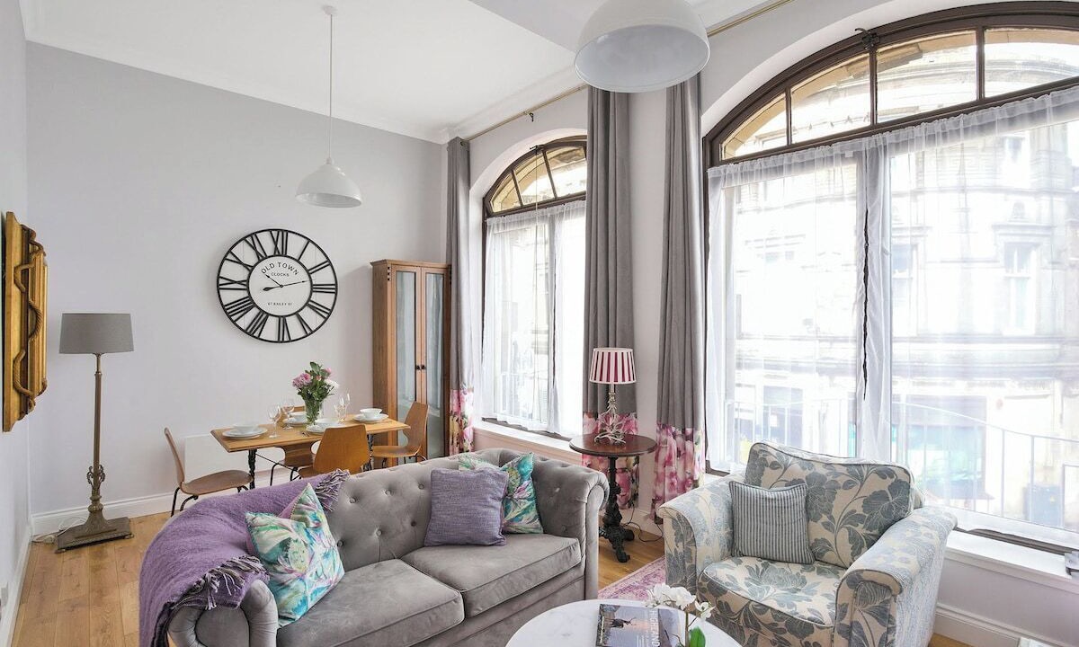 Photo of Livingroom in Alloa