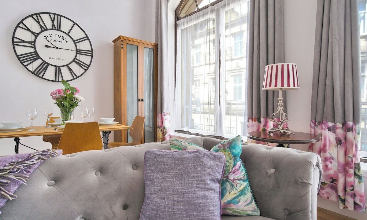 Photo of Livingroom in Alloa