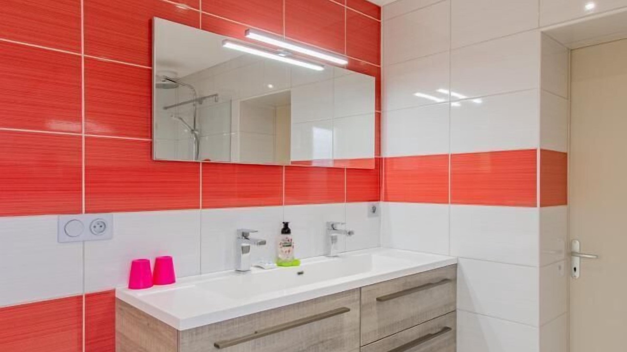 Photo of Bathroom in L'Abergement-de-Cuisery