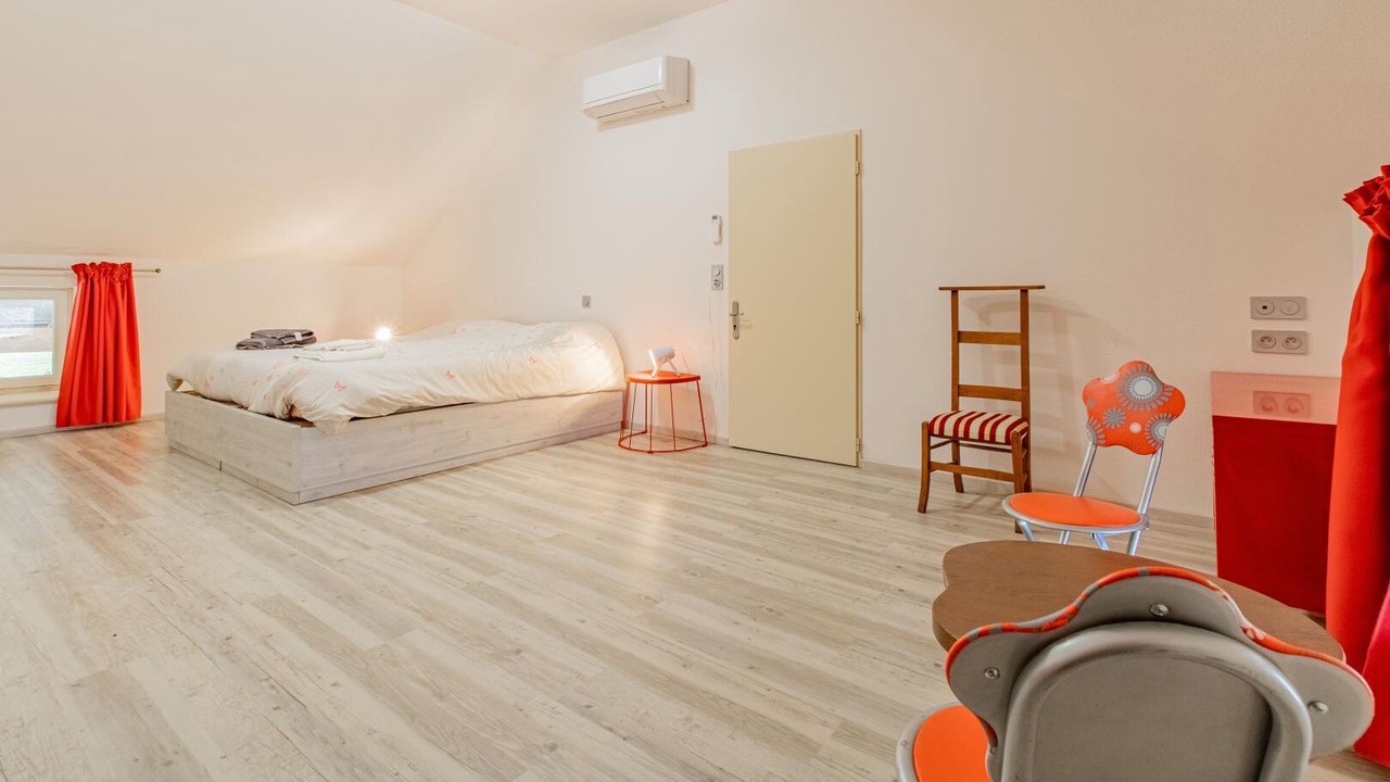 Photo of Bedroom in L'Abergement-de-Cuisery