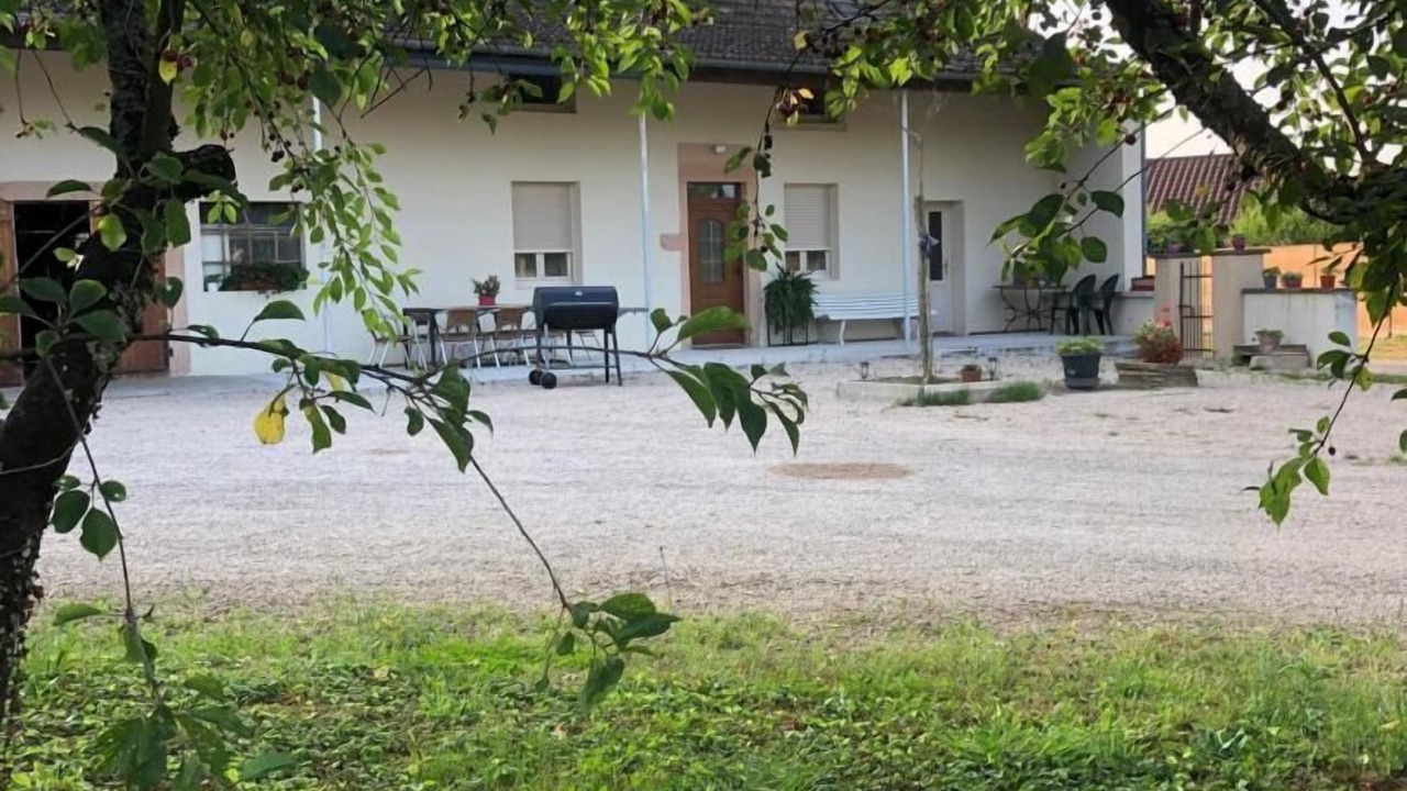 Photo of Outdoor in L'Abergement-de-Cuisery