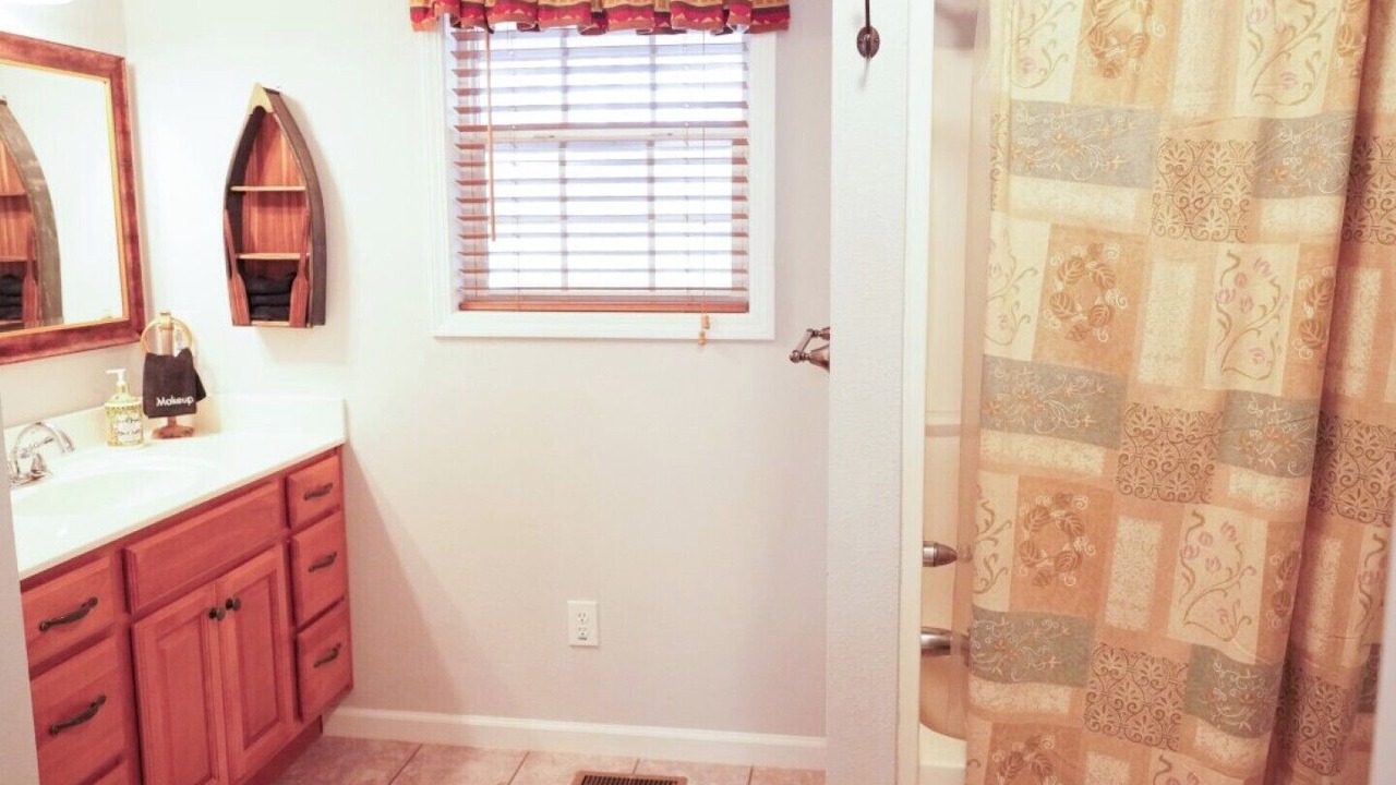 Photo of Bathroom in Wedowee