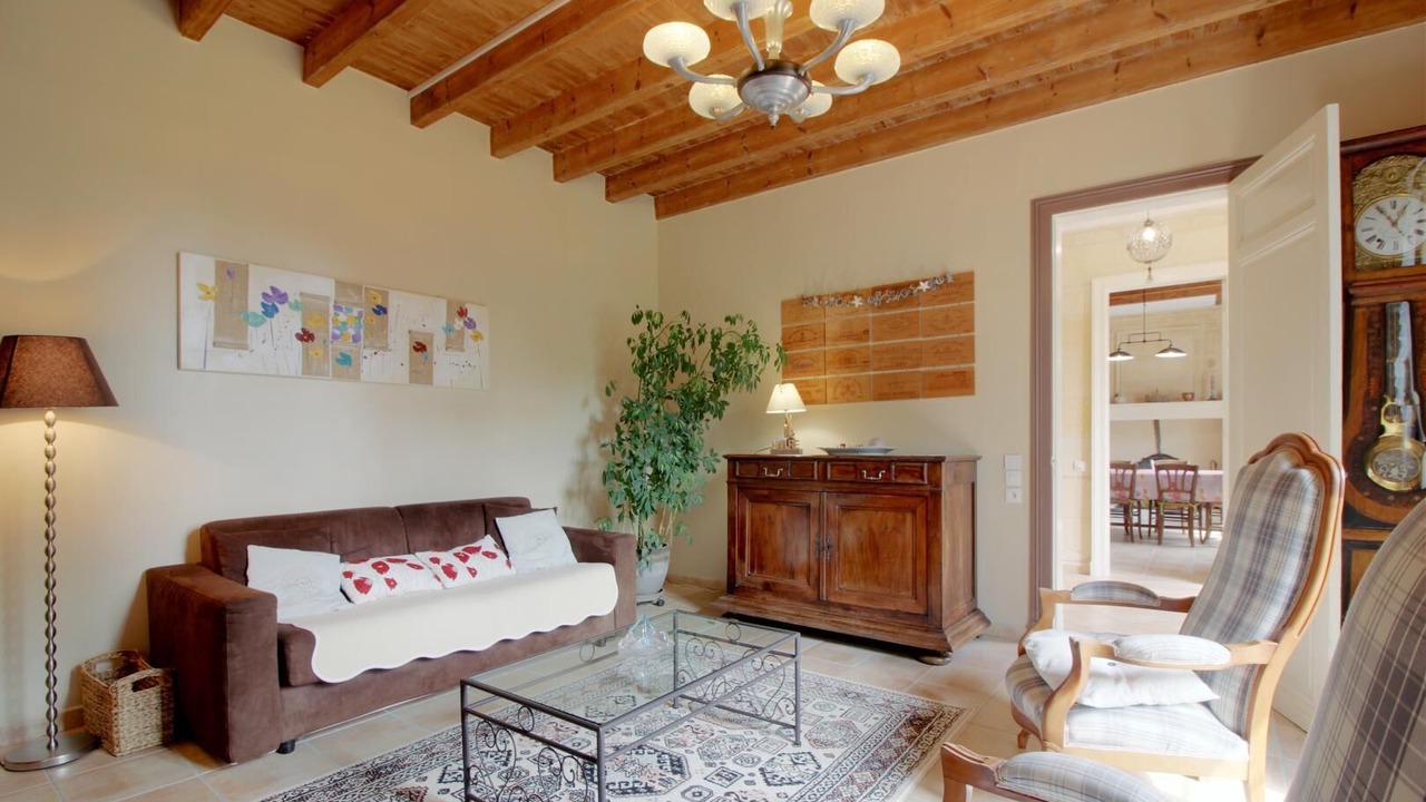 Photo of Livingroom in Faleyras