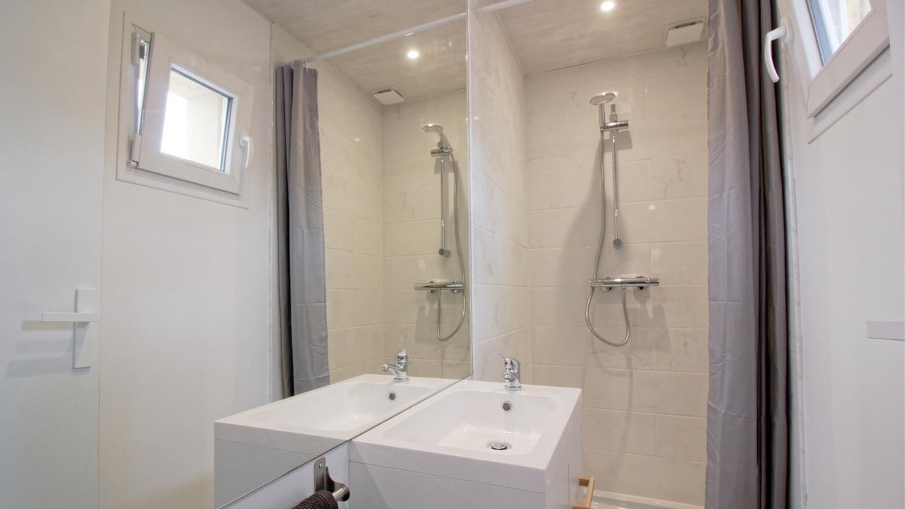 Photo of Bathroom in Libourne