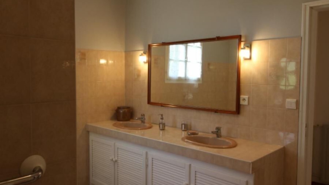 Photo of Bathroom in Tizac-de-Lapouyade