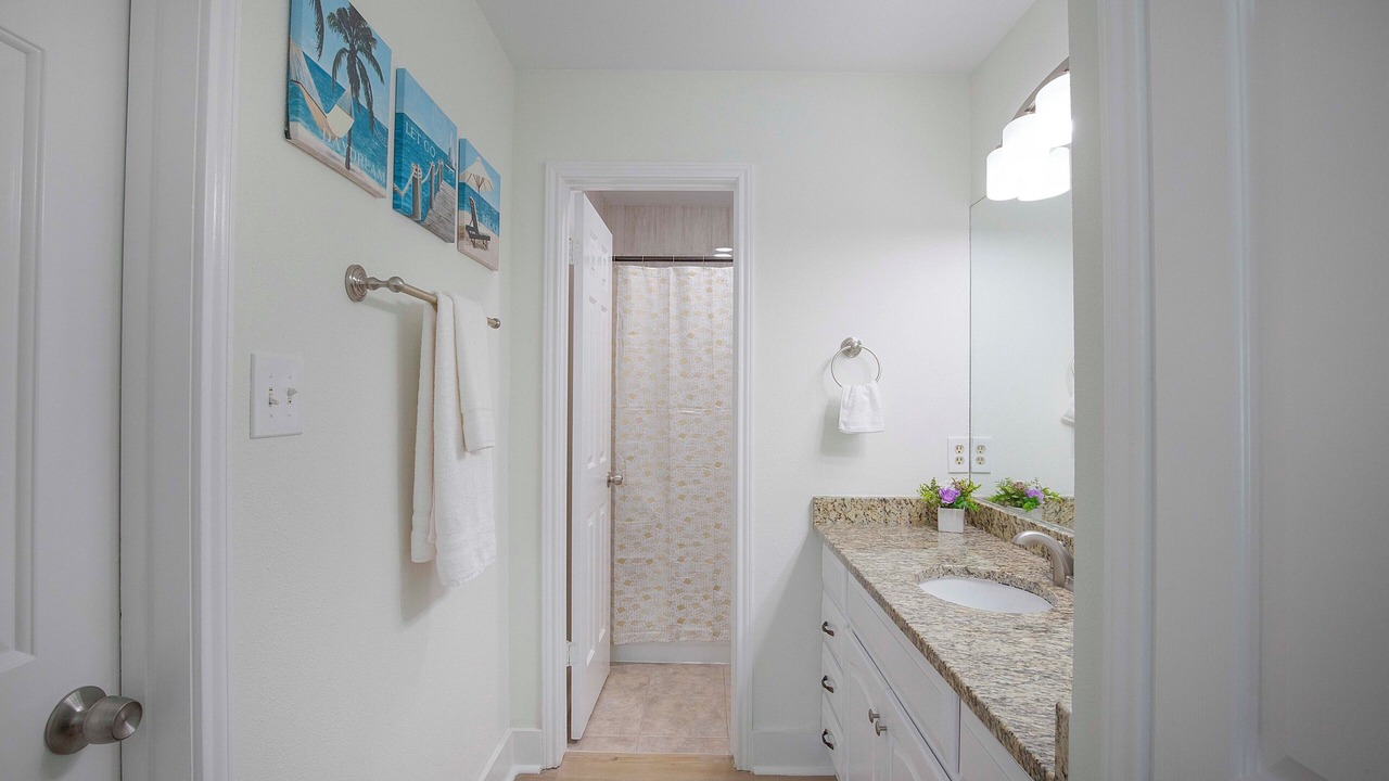 Photo of Bathroom in Balcones Village