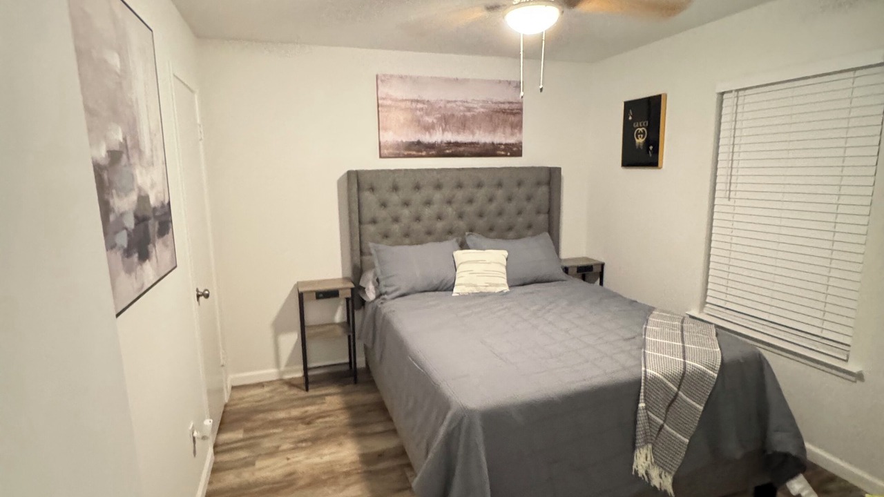 Photo of Bedroom in Haltom City
