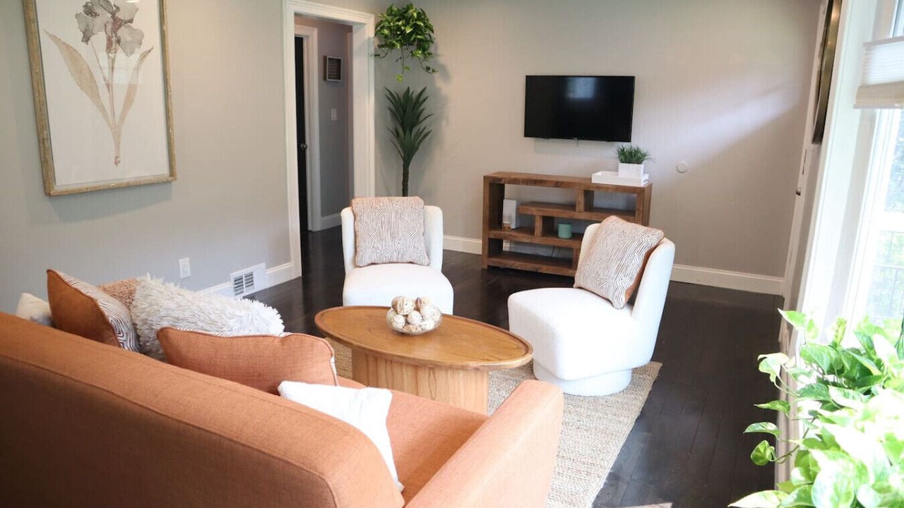 Photo of Livingroom in Ampere